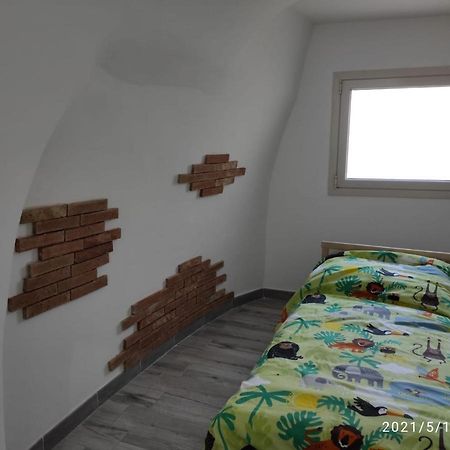 Soel Holiday Apartment Катанія Екстер'єр фото
